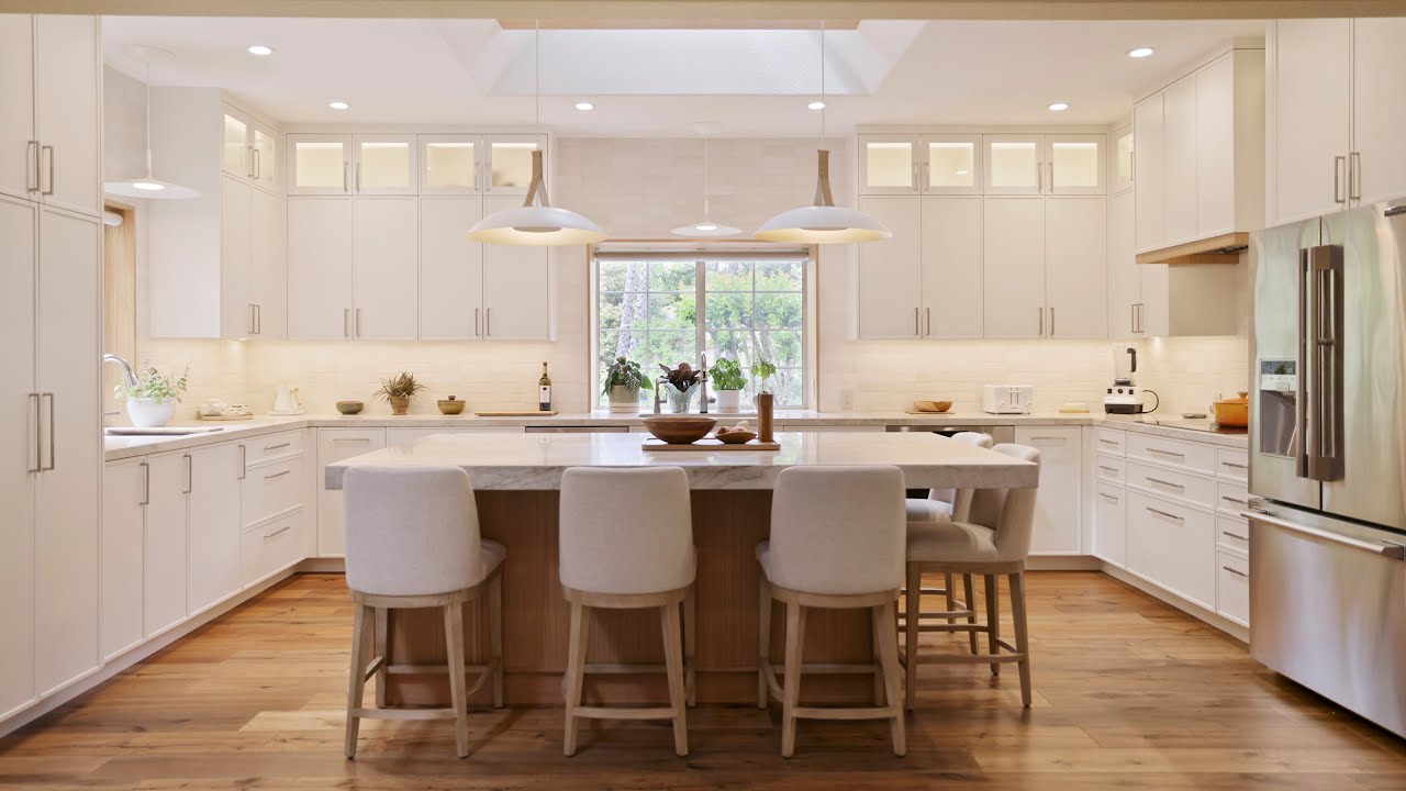 Custom Kitchen Pantries: Organized Luxury for Sacramento Homes
